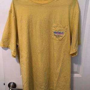 Vineyard vines t shirt